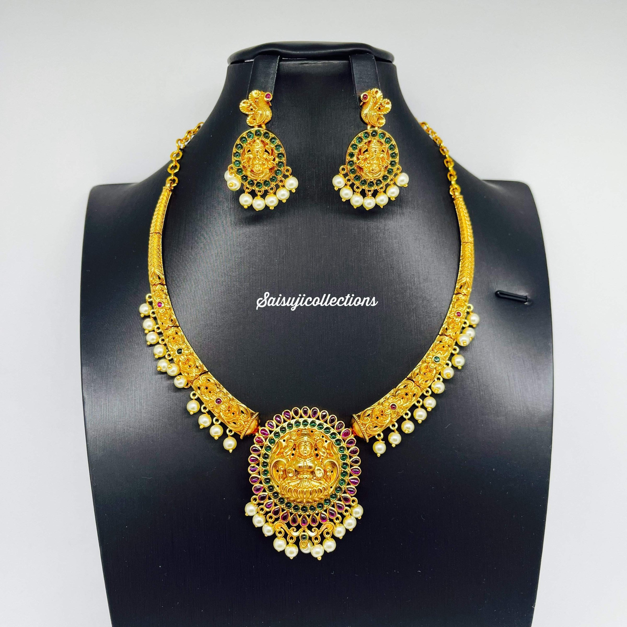 Devi locket store